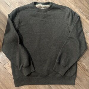 G.H. Bass & Co. Gray Crewneck Sweatshirt Men’s Medium Classic Casual Pullover